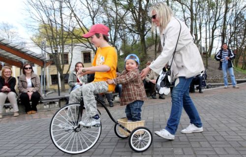  zdjęcie reportażowe z wydarzenia festiwalowego. Kliknij, aby powiększyć zdjęcie