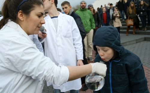  zdjęcie reportażowe z wydarzenia festiwalowego. Kliknij, aby powiększyć zdjęcie