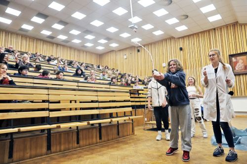 TFNIS 2024 dzień 3 (22.04.2024).  [fot. Andrzej Romański, Adam Zakrzewski, Grzegorz Olkowski] zdjęcie reportażowe z wydarzenia festiwalowego. Kliknij, aby powiększyć zdjęcie