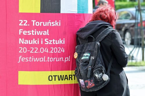  zdjęcie reportażowe z wydarzenia festiwalowego. Kliknij, aby powiększyć zdjęcie