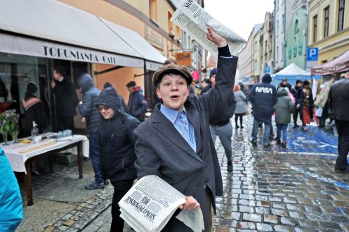  zdjęcie reportażowe z wydarzenia festiwalowego. Kliknij, aby powiększyć zdjęcie