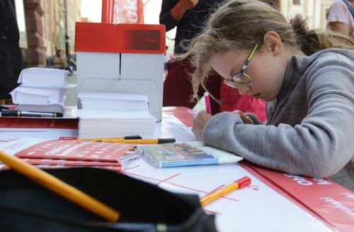  [fot. Andrzej Romański] Zdjęcie reportażowe z wydarzenia XIX Toruńskiego Festiwalu Nauki i Sztuki.  Kliknij, aby powiększyć zdjęcie