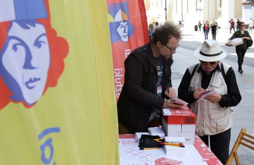  [fot. Andrzej Romański] Zdjęcie reportażowe z wydarzenia XIX Toruńskiego Festiwalu Nauki i Sztuki.  Kliknij, aby powiększyć zdjęcie