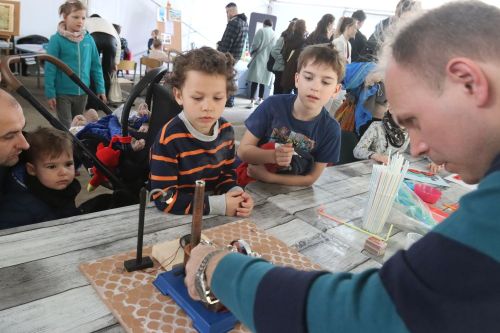  zdjęcie reportażowe z wydarzenia festiwalowego. Kliknij, aby powiększyć zdjęcie