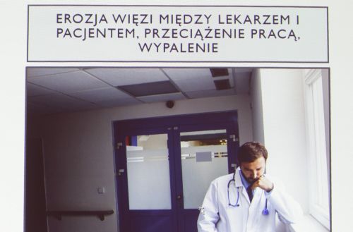  [fot. Andrzej Romański] Zdjęcie reportażowe z wydarzenia XIX Toruńskiego Festiwalu Nauki i Sztuki.  Kliknij, aby powiększyć zdjęcie