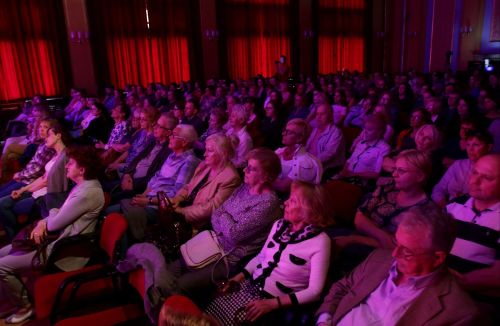  [fot. Andrzej Romański] Zdjęcie reportażowe z wydarzenia XIX Toruńskiego Festiwalu Nauki i Sztuki.  Kliknij, aby powiększyć zdjęcie