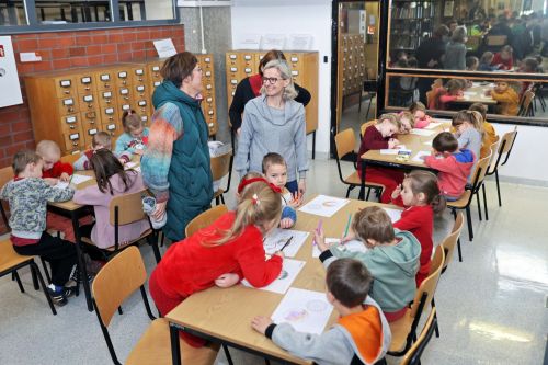 TFNIS 2024 dzień 3 (22.04.2024).  [fot. Andrzej Romański, Adam Zakrzewski, Grzegorz Olkowski] zdjęcie reportażowe z wydarzenia festiwalowego. Kliknij, aby powiększyć zdjęcie