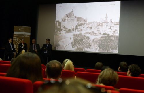  [fot. Andrzej Romański] Zdjęcie reportażowe z wydarzenia XIX Toruńskiego Festiwalu Nauki i Sztuki.  Kliknij, aby powiększyć zdjęcie