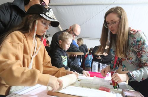  zdjęcie reportażowe z wydarzenia festiwalowego. Kliknij, aby powiększyć zdjęcie