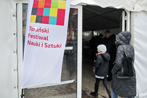  zdjęcie reportażowe z wydarzenia festiwalowego. Kliknij, aby powiększyć zdjęcie